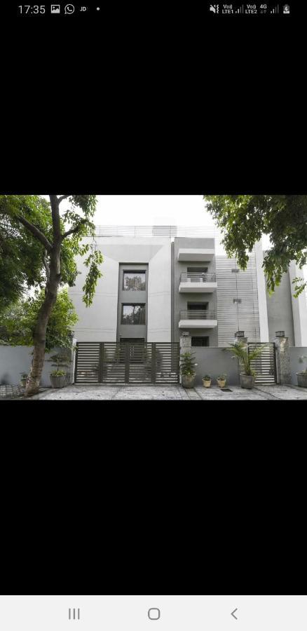 Aval International Hotel Gurgaon Bagian luar foto